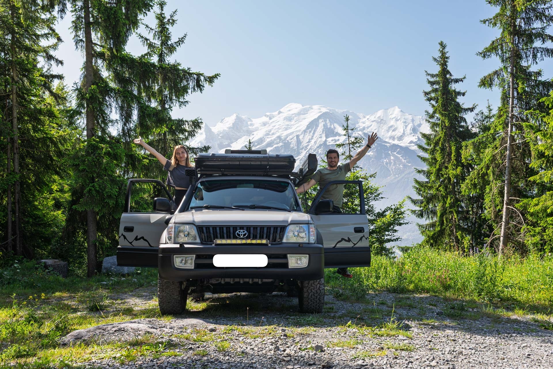 Florine et David - Experts location 4×4 Annecy Haute-Savoie TravelExplore